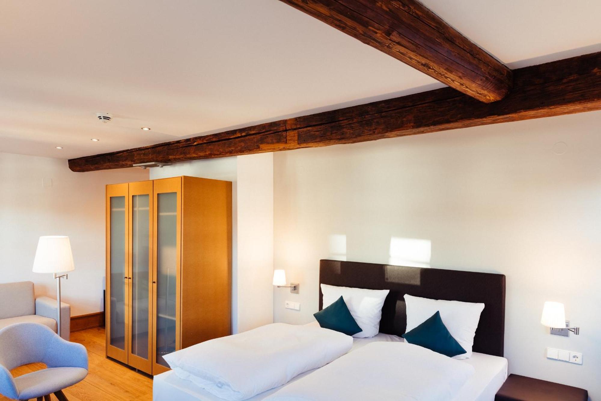 Hotel Zum Schwan 3*